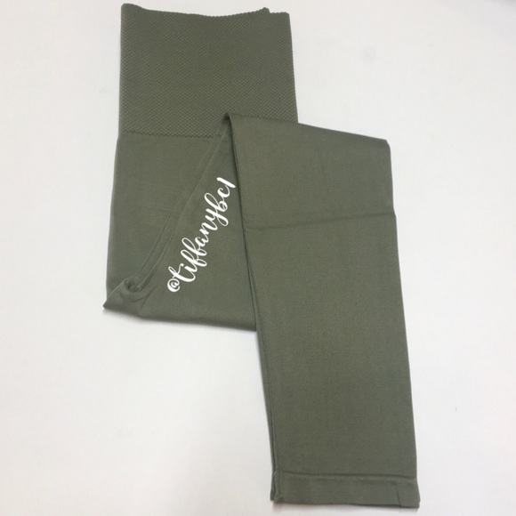 Buttery Soft Tummy Control High Waist Leggings - Picture 8 of 14